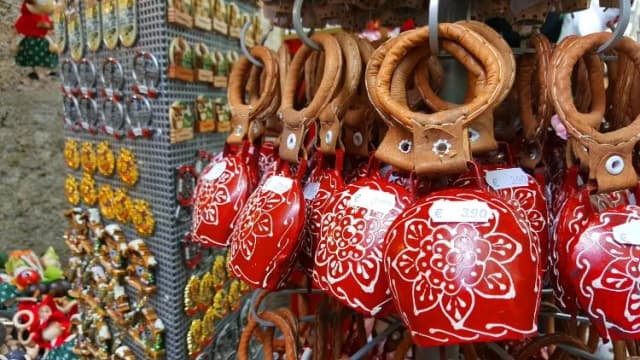 Gdzie kupić pamiątki w Wiedniu? Odkryj najlepsze miejsca i ceny Gdzie kupić pamiątki w Wiedniu? Odkryj najlepsze miejsca i ceny