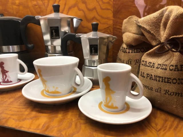 Gdzie kupić pamiątki w Rzymie - najlepsze miejsca i unikalne oferty Gdzie kupić pamiątki w Rzymie - najlepsze miejsca i unikalne oferty