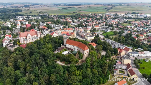 Otmuchów atrakcje, które zaskoczą każdego turystę i warto je zobaczyć Otmuchów atrakcje, które zaskoczą każdego turystę i warto je zobaczyć