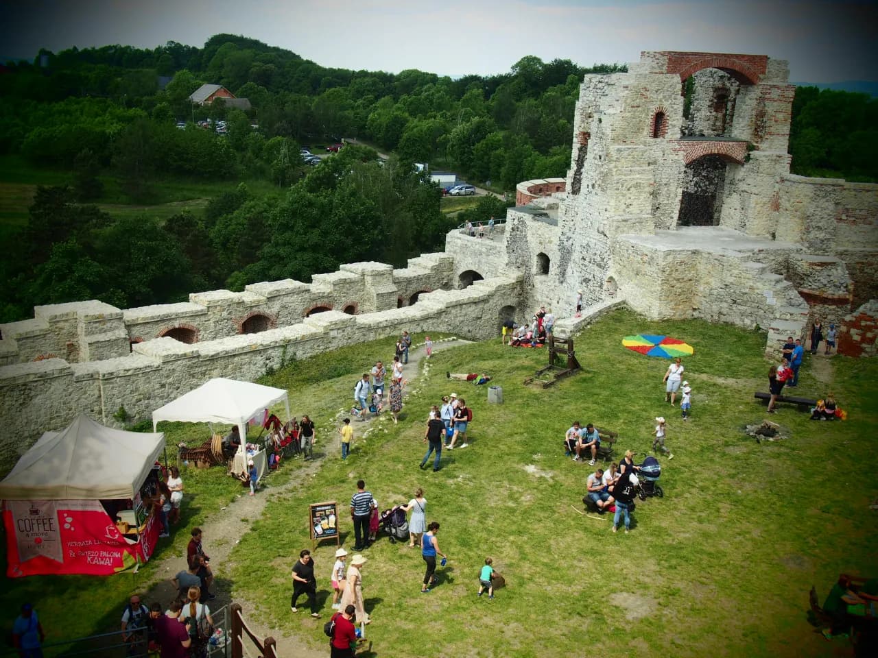 Tenczynek atrakcje: Odkryj ukryte skarby i niezapomniane miejsca Tenczynek atrakcje: Odkryj ukryte skarby i niezapomniane miejsca