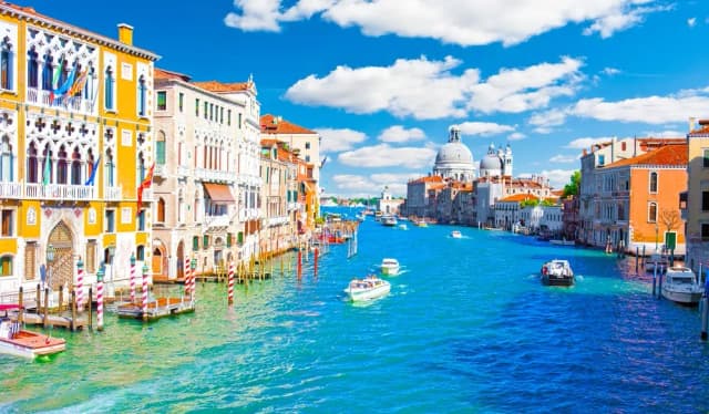 Najlepsze atrakcje we Włoszech, które musisz zobaczyć podczas podróży Najlepsze atrakcje we Włoszech, które musisz zobaczyć podczas podróży