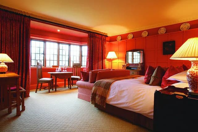 Czym się różni hotel 4-gwiazdkowy od 5-gwiazdkowego? Oto kluczowe różnice Czym się różni hotel 4-gwiazdkowy od 5-gwiazdkowego? Oto kluczowe różnice