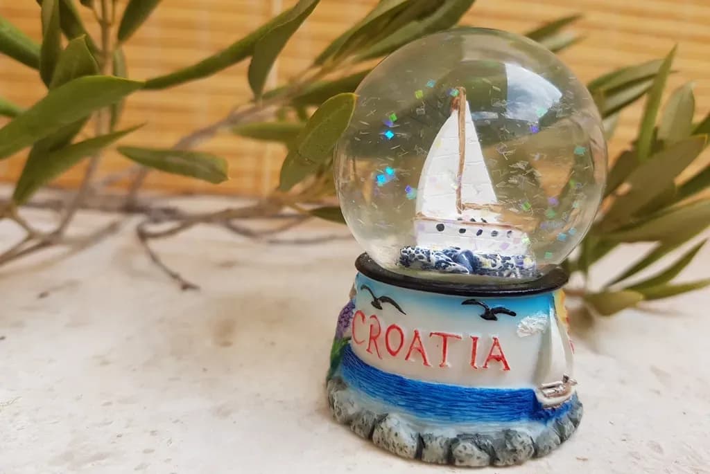 Ile kosztują pamiątki w Chorwacji? Ceny, które mogą cię zaskoczyć Ile kosztują pamiątki w Chorwacji? Ceny, które mogą cię zaskoczyć